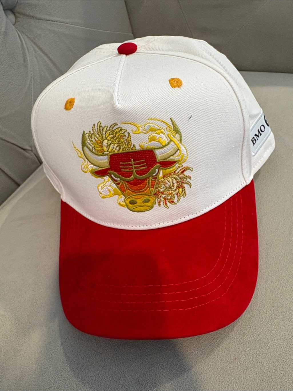 Red  White Embroidered Chicago Bull Logo Baseball Cap